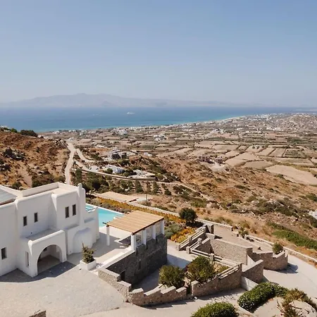 Blue Eyes Avlia Naxos * Πλάκα